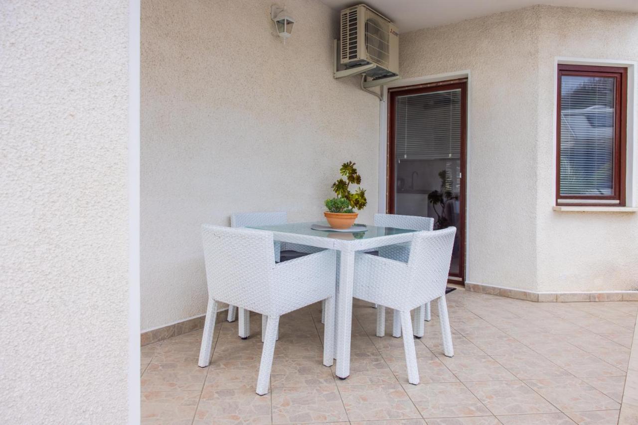 Apartments Milok Secovlje Luaran gambar